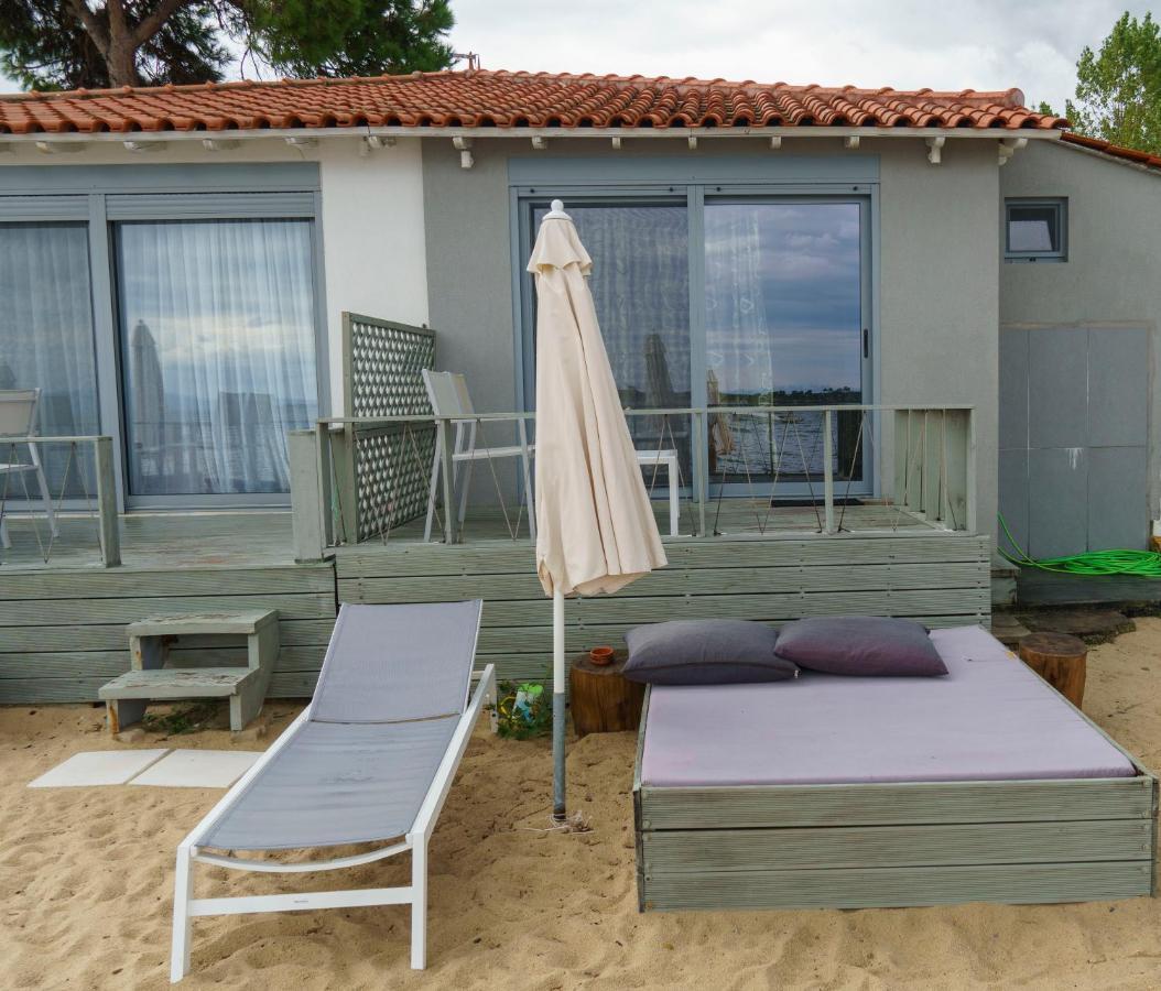 Zinozis Beach Apartments 보우르보우로우 외부 사진
