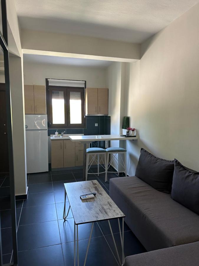 Zinozis Beach Apartments 보우르보우로우 외부 사진