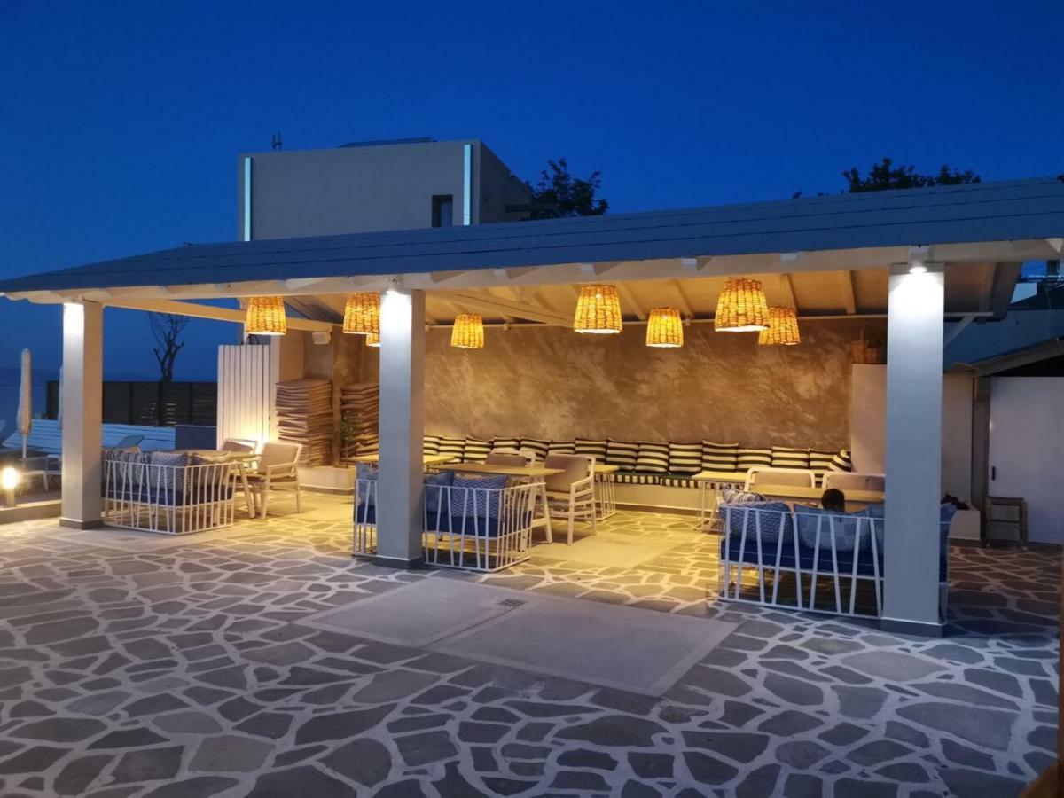 Zinozis Beach Apartments 보우르보우로우 외부 사진